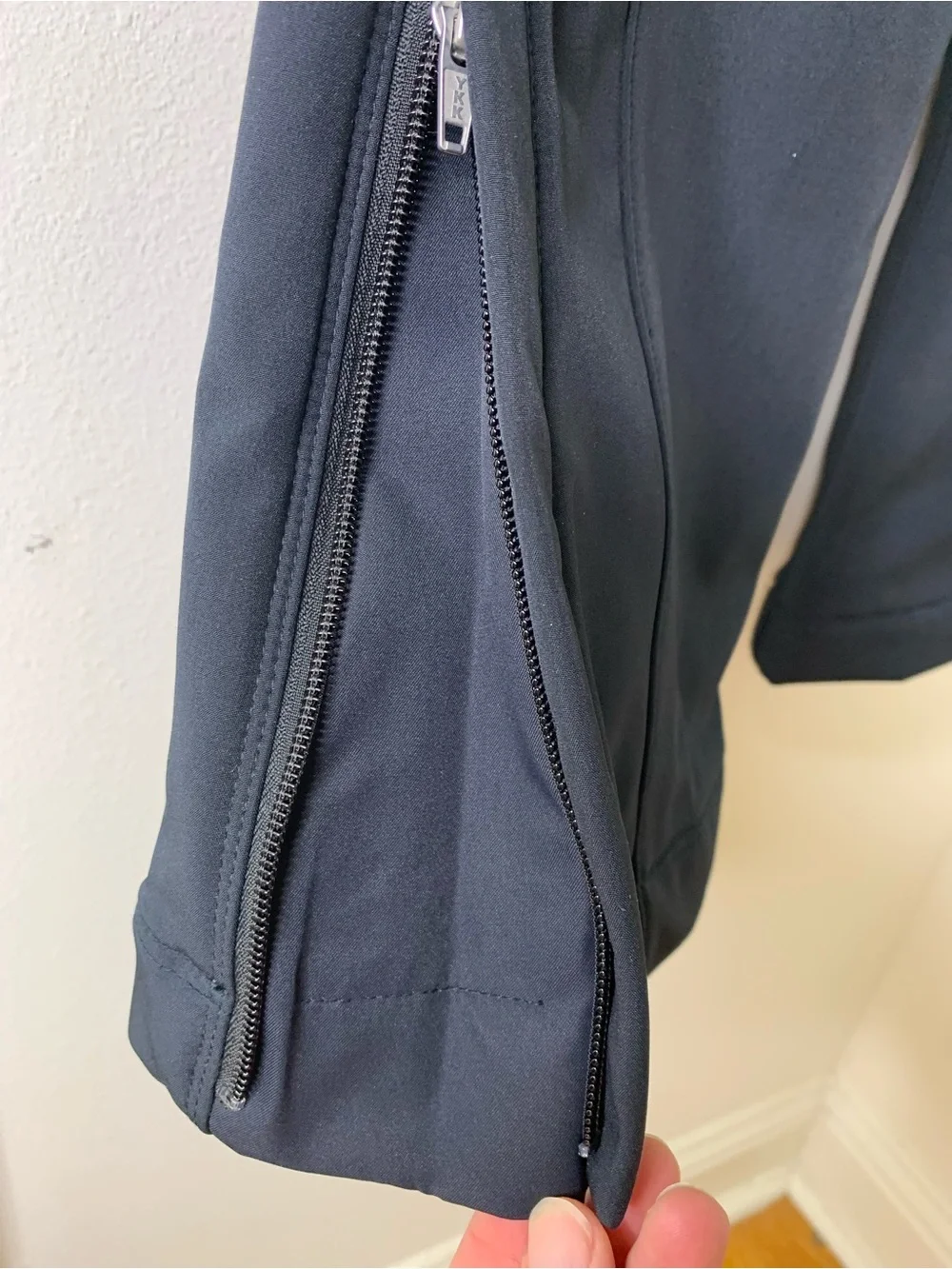 Obermeyer pants ski girls 10/12 Black Flare “Jolie” style 35023 Zip Pockets